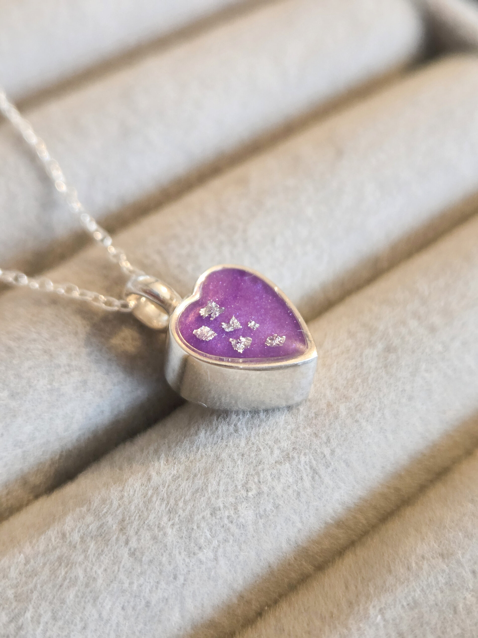 Self-Fill Heart necklace (Ashes, Hair or Flowers) - Image 2